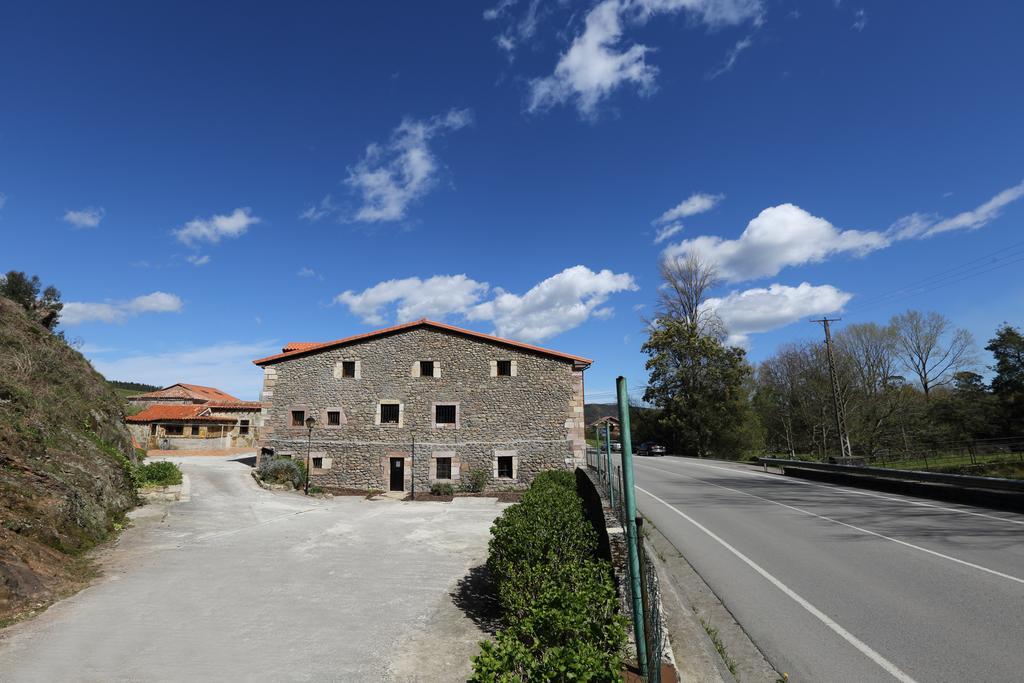 Apartamentos Santa Lucia Cabezón de la Sal Exterior foto